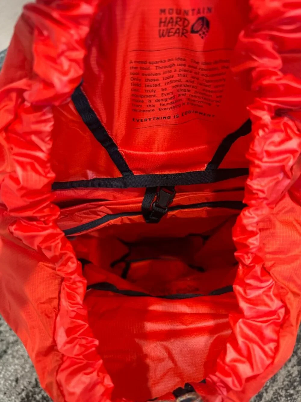 Mountian Hardwear Alpine Light 35 Pack Unisex M/L Outdoor Trail Backpack New